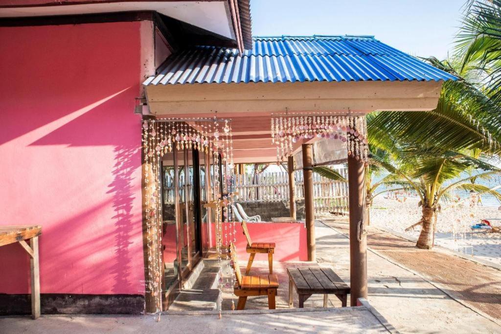 Oyo 797 Pink House Bungalow Ko Lanta Exteriör bild