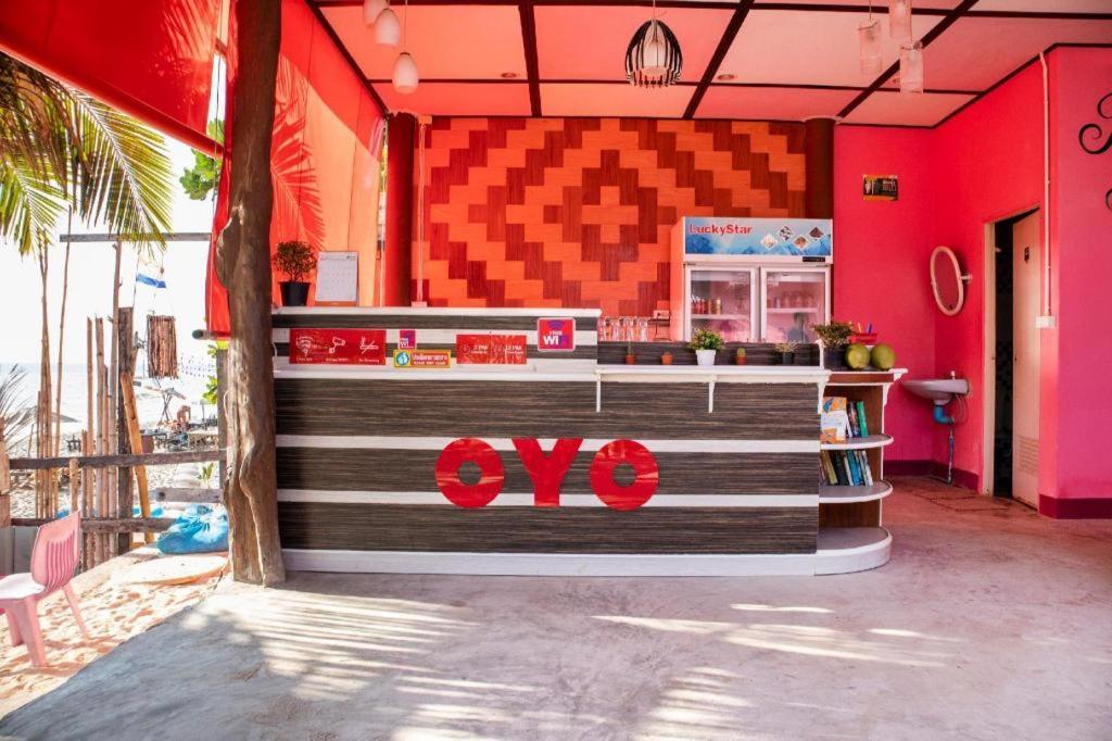 Oyo 797 Pink House Bungalow Ko Lanta Exteriör bild