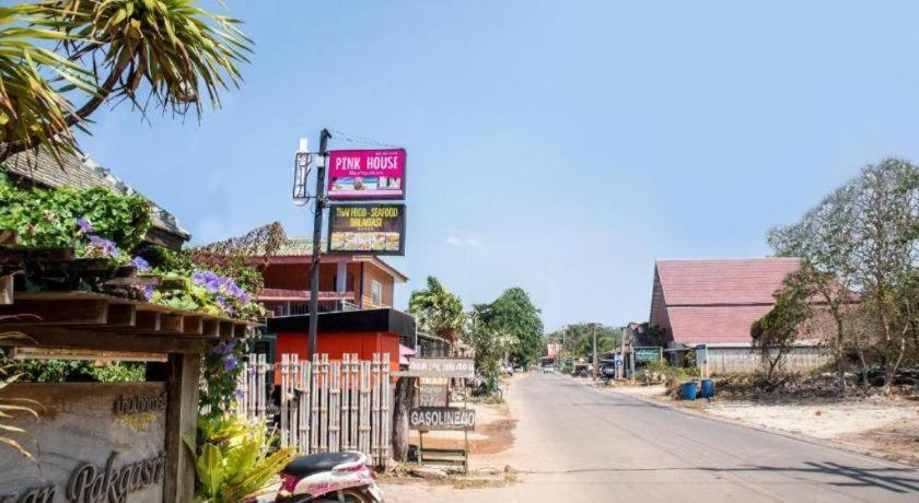 Oyo 797 Pink House Bungalow Ko Lanta Exteriör bild