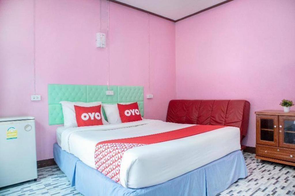 Oyo 797 Pink House Bungalow Ko Lanta Exteriör bild
